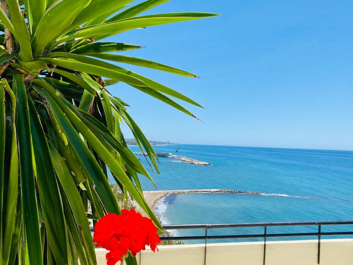 First Line! Art-Apartment On The Seafront Of Marbella With Swimming Pool Exterior photo