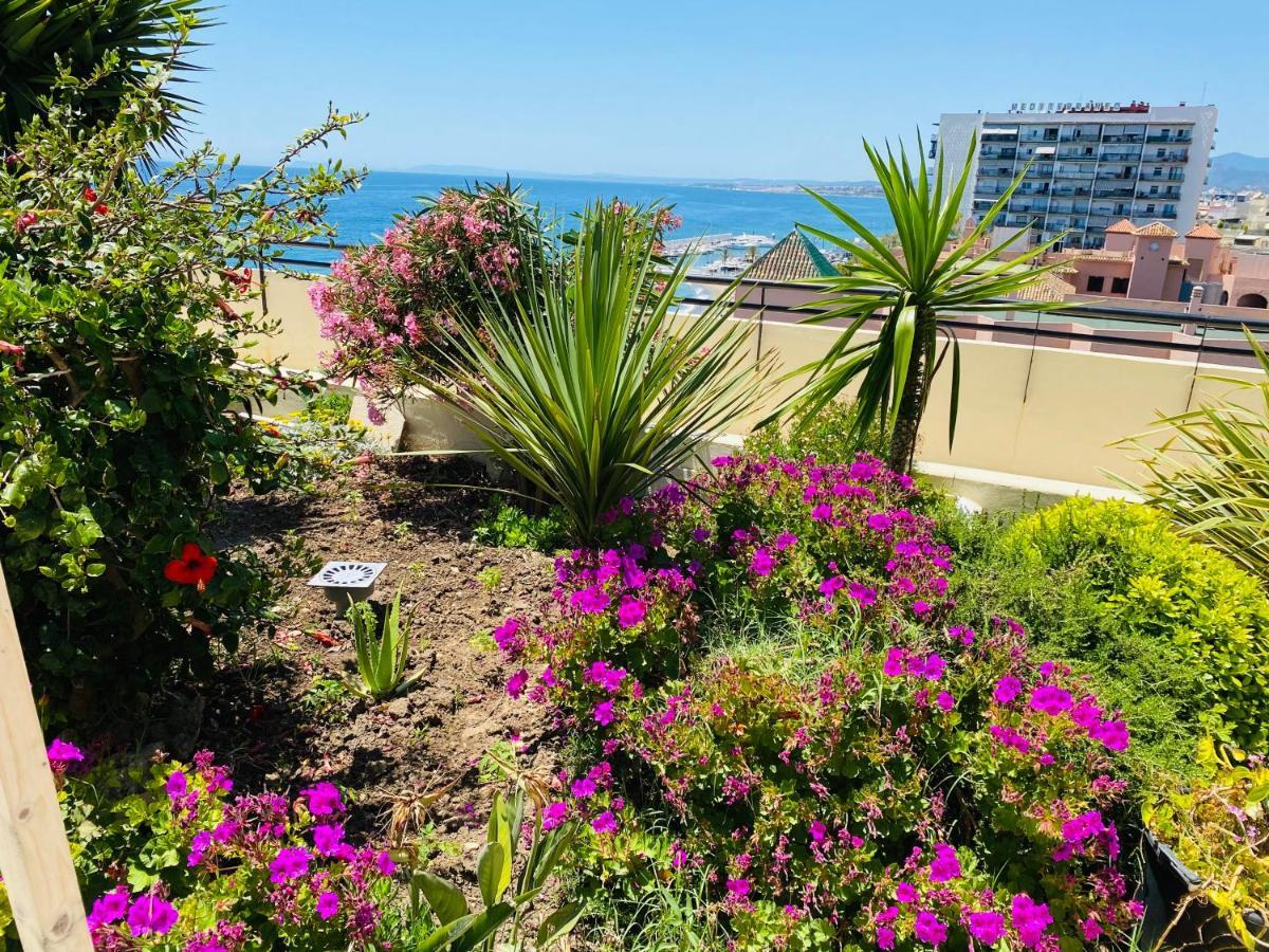 First Line! Art-Apartment On The Seafront Of Marbella With Swimming Pool Exterior photo